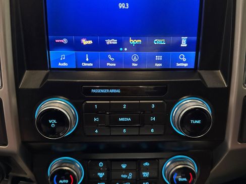 Used 2020 Ford F150 Platinum w/ Technology Package image 19