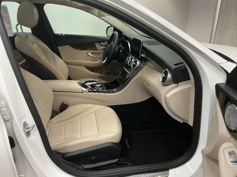 Used 2016 Mercedes-Benz C 300 4MATIC Sedan image 30