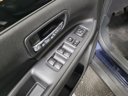 Used 2020 Mitsubishi Outlander SE image 27