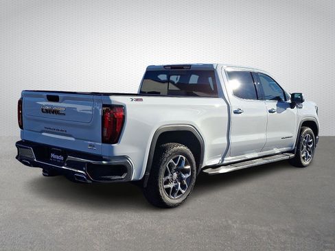 New 2026 GMC Sierra 1500 SLT w/ SLT Premium Package image 4