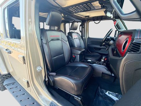 Used 2020 Jeep Gladiator Rubicon w/ LED Lighting Group AWD/4WD image 30