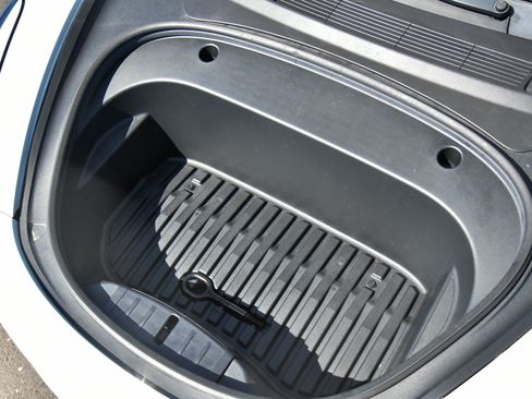 Used 2023 Tesla Model 3 Standard Range RWD image 42