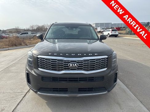 Used 2021 Kia Telluride EX w/ EX Premium Package image 8
