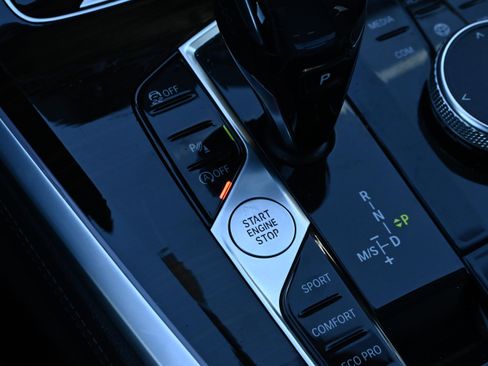 Used 2019 BMW X5 xDrive40i w/ Premium Package 2 image 17