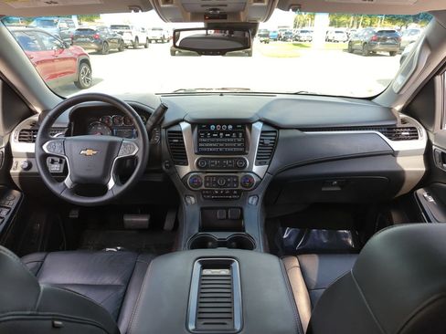 Used 2017 Chevrolet Tahoe LT w/ LT Signature Package RWD image 20