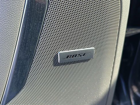 Used 2021 Chevrolet Suburban Z71 w/ Z71 Signature Package image 23