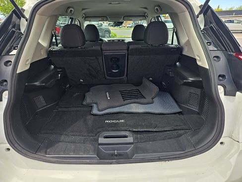 Used 2020 Nissan Rogue S AWD/4WD image 25