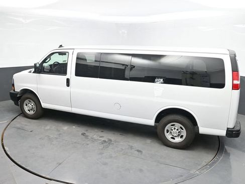 Used 2024 Chevrolet Express 3500 LS RWD image 29