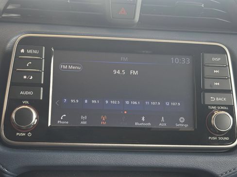 Used 2025 Nissan Versa SV FWD image 19