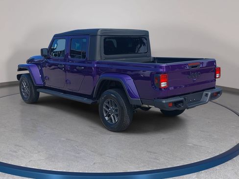 Used 2026 Jeep Gladiator Sport AWD/4WD image 7