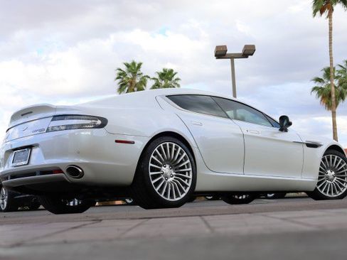 Used 2014 Aston Martin Rapide S image 19