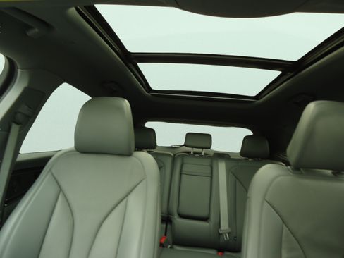 Used 2022 Lincoln Nautilus Reserve AWD/4WD image 30