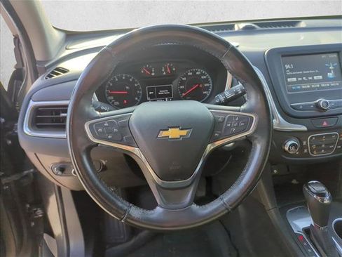 Used 2018 Chevrolet Equinox LT FWD image 19