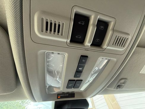 Used 2013 Cadillac SRX Luxury w/ Driver Awareness Package FWD image 14