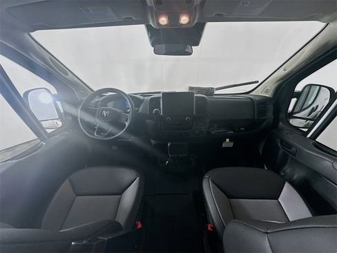 New 2025 RAM ProMaster 2500 w/ Premium Convenience Group image 9