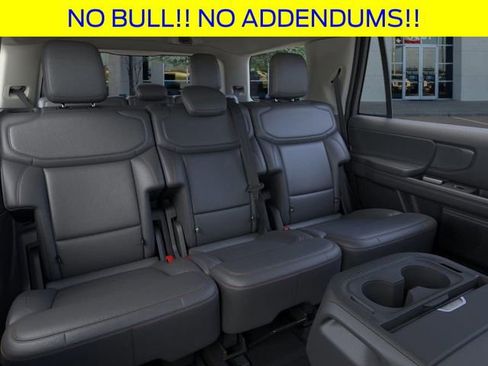 New 2025 Ford Expedition Active image 12