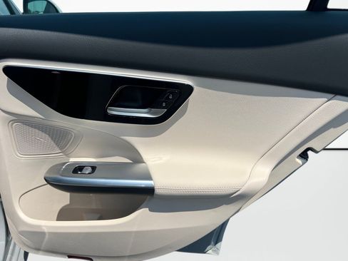 New 2026 Mercedes-Benz C 300 4MATIC Sedan image 23