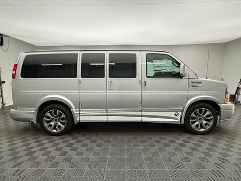 New 2026 GMC Savana 2500 w/ Driver Convenience Package RWD image 6