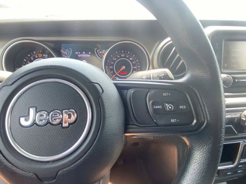 Used 2018 Jeep Wrangler Unlimited Sport AWD/4WD image 42