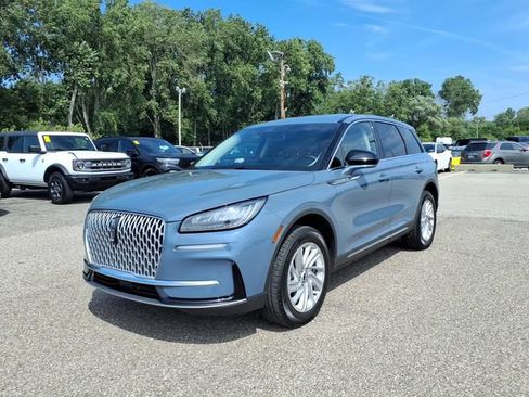 Used 2024 Lincoln Corsair FWD image 3
