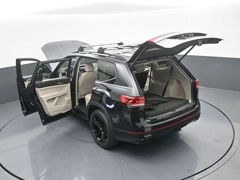 Used 2023 Volkswagen Atlas SEL R-Line image 76