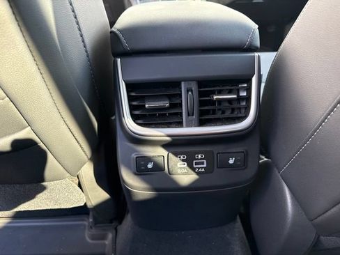 Used 2025 Subaru Outback Limited w/ Popular Package #2 AWD/4WD image 16