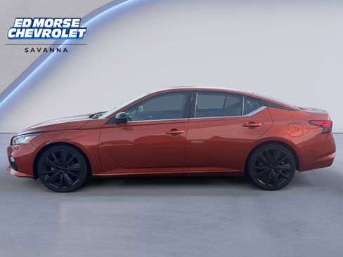 Used 2022 Nissan Altima 2.5 SR image 2