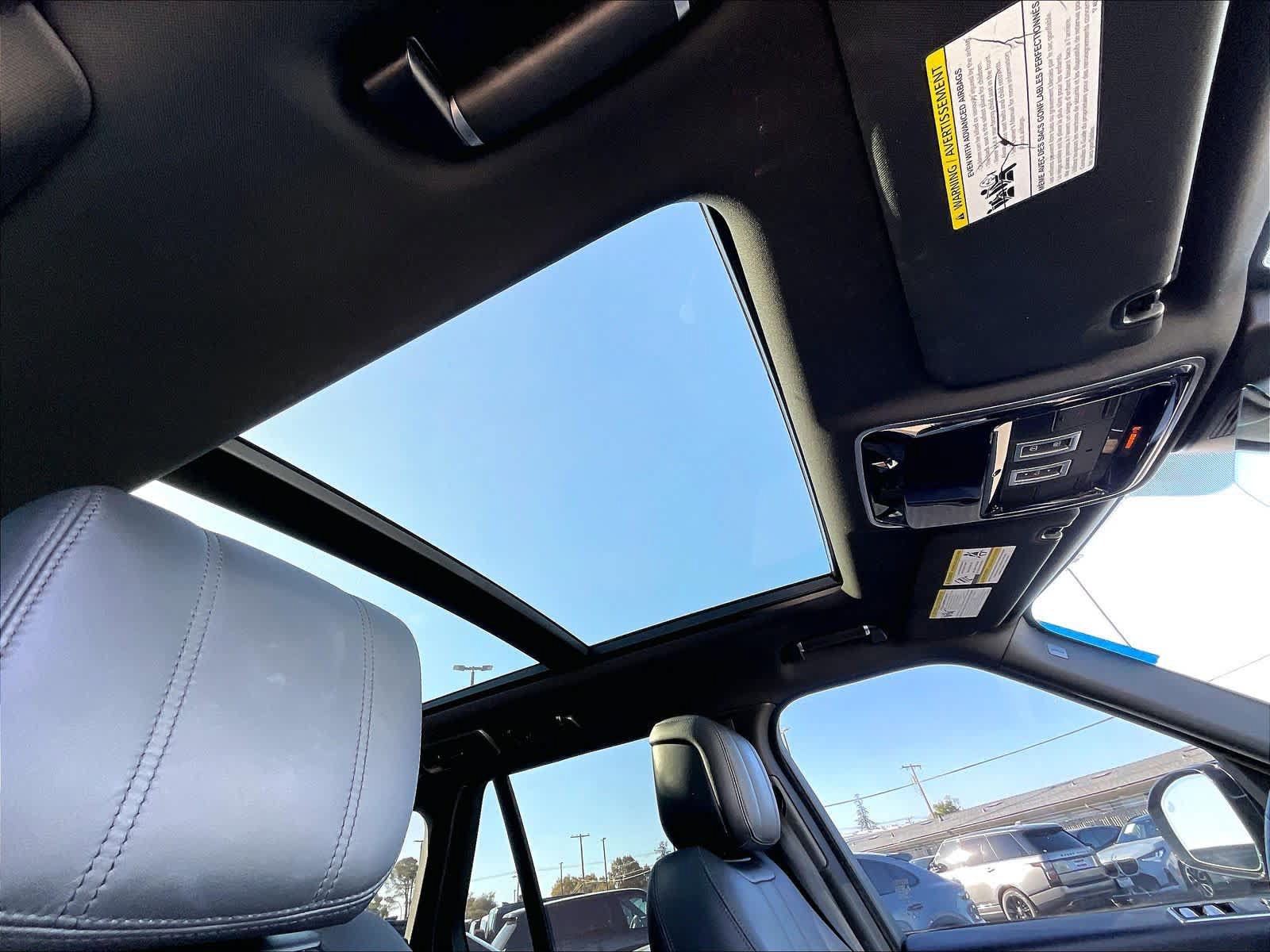 Used 2019 Land Rover Range Rover Supercharged AWD/4WD image 22