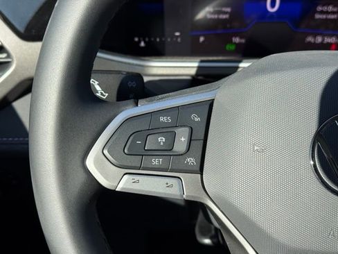 New 2026 Volkswagen Taos SE FWD image 26