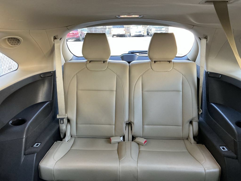 Used 2017 Acura MDX w/ Technology Package AWD/4WD image 12