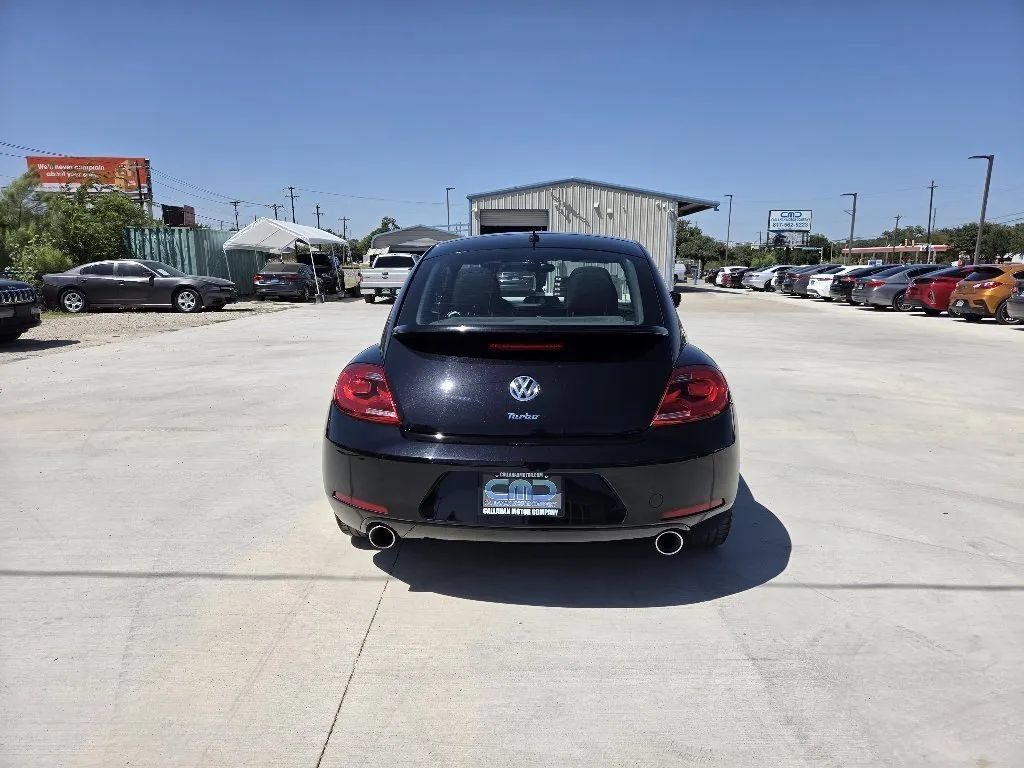Used 2013 Volkswagen Beetle 2.0T FWD image 6