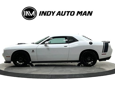 Used 2016 Dodge Challenger R/T Scat Pack RWD image 7