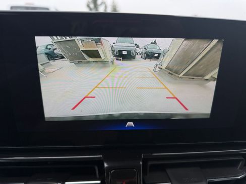 Used 2025 Chevrolet TrailBlazer LT image 17