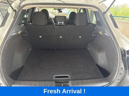 Used 2025 Nissan Kicks SV FWD image 4