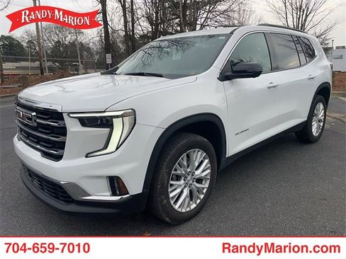 Used 2024 GMC Acadia Elevation image 1