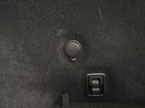 Used 2018 Nissan Murano AWD image 27