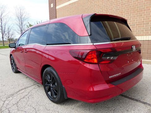 Used 2023 Honda Odyssey Sport image 6