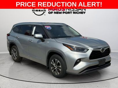 Used 2021 Toyota Highlander XLE