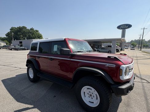 New 2026 Ford Bronco Heritage Edition image 11