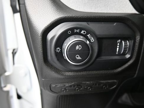 Used 2024 Jeep Gladiator Sport image 30