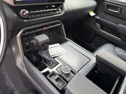 New 2026 Toyota Tundra Platinum AWD/4WD image 17