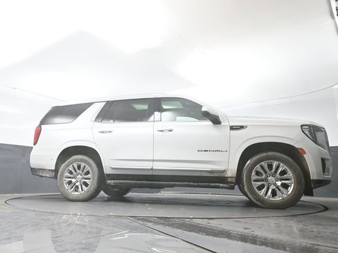 Used 2023 GMC Yukon Denali AWD/4WD image 25