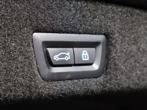 Used 2020 BMW 745e xDrive AWD/4WD image 7