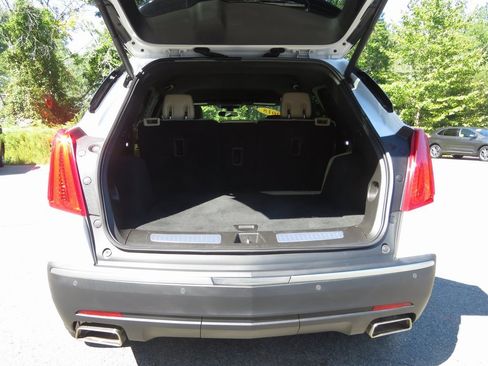 Used 2018 Cadillac XT5 AWD image 18
