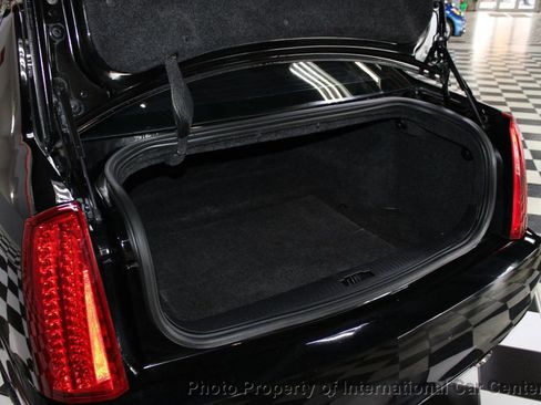 Used 2010 Cadillac STS w/ Performance Handling Package image 22