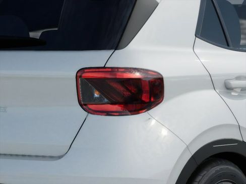 New 2026 Hyundai Venue SEL FWD image 10