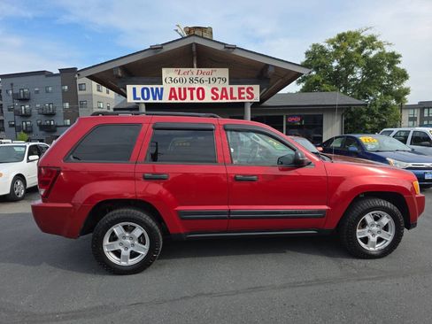 Used 2005 Jeep Grand Cherokee Laredo AWD/4WD image 17