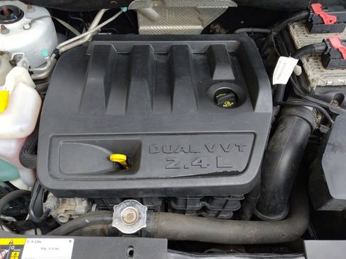 Used 2017 Jeep Compass Latitude AWD/4WD image 30