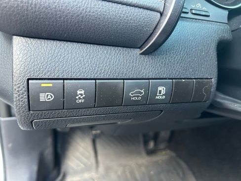 Certified 2024 Toyota Camry SE FWD image 19