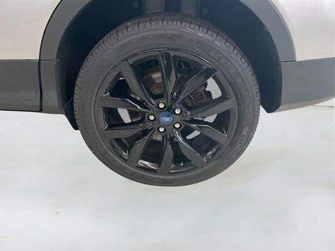 Used 2019 Ford Escape SE image 18